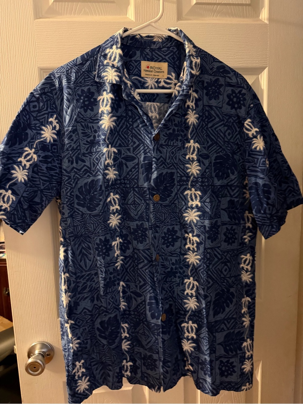 Royal Hawaiian Blue Island Turtle and Palm Print Men's short sleeve Button-Down